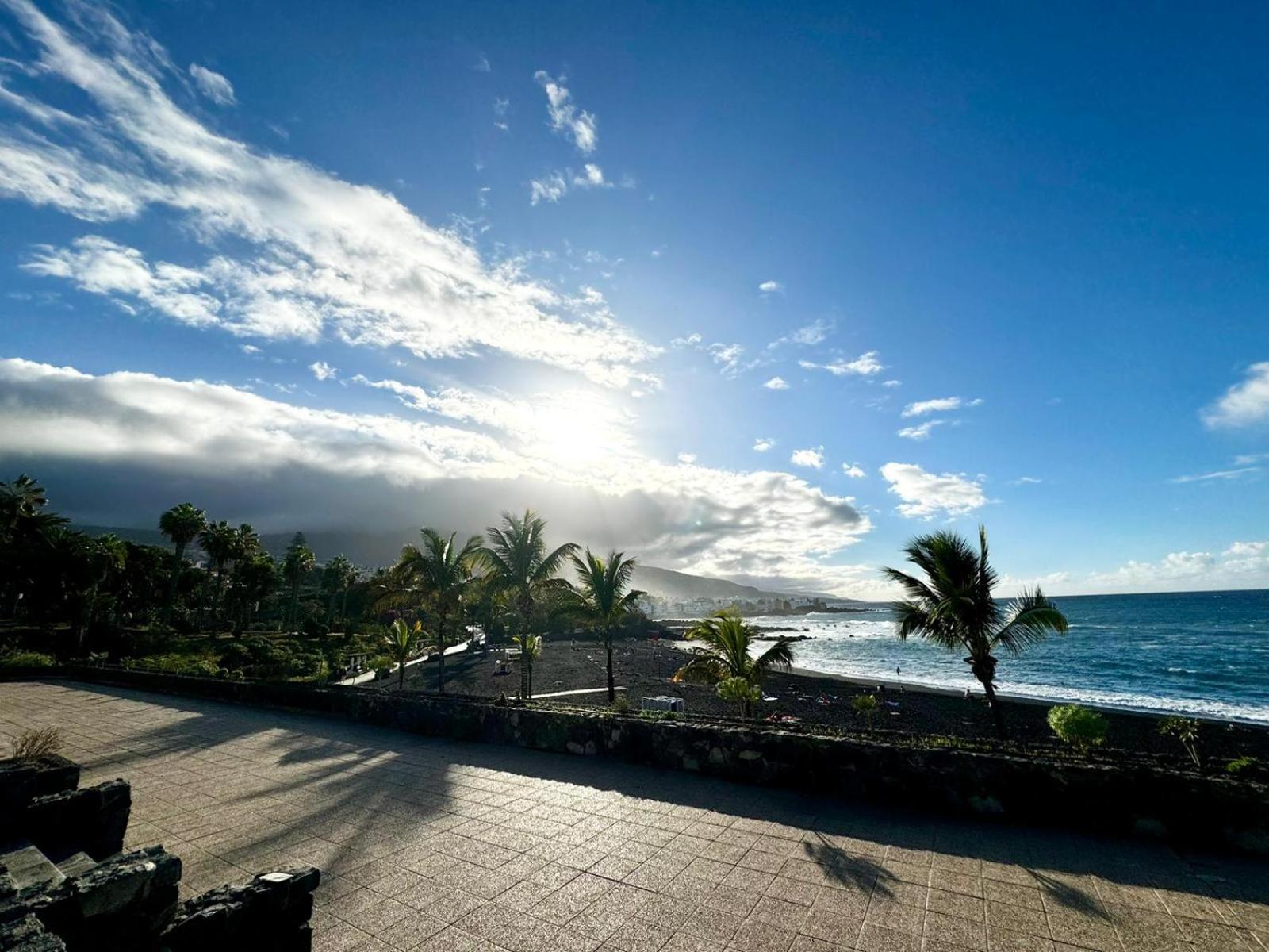 Ocean Breeze Oasis In Puerto De La Cruz Apartment Exterior photo