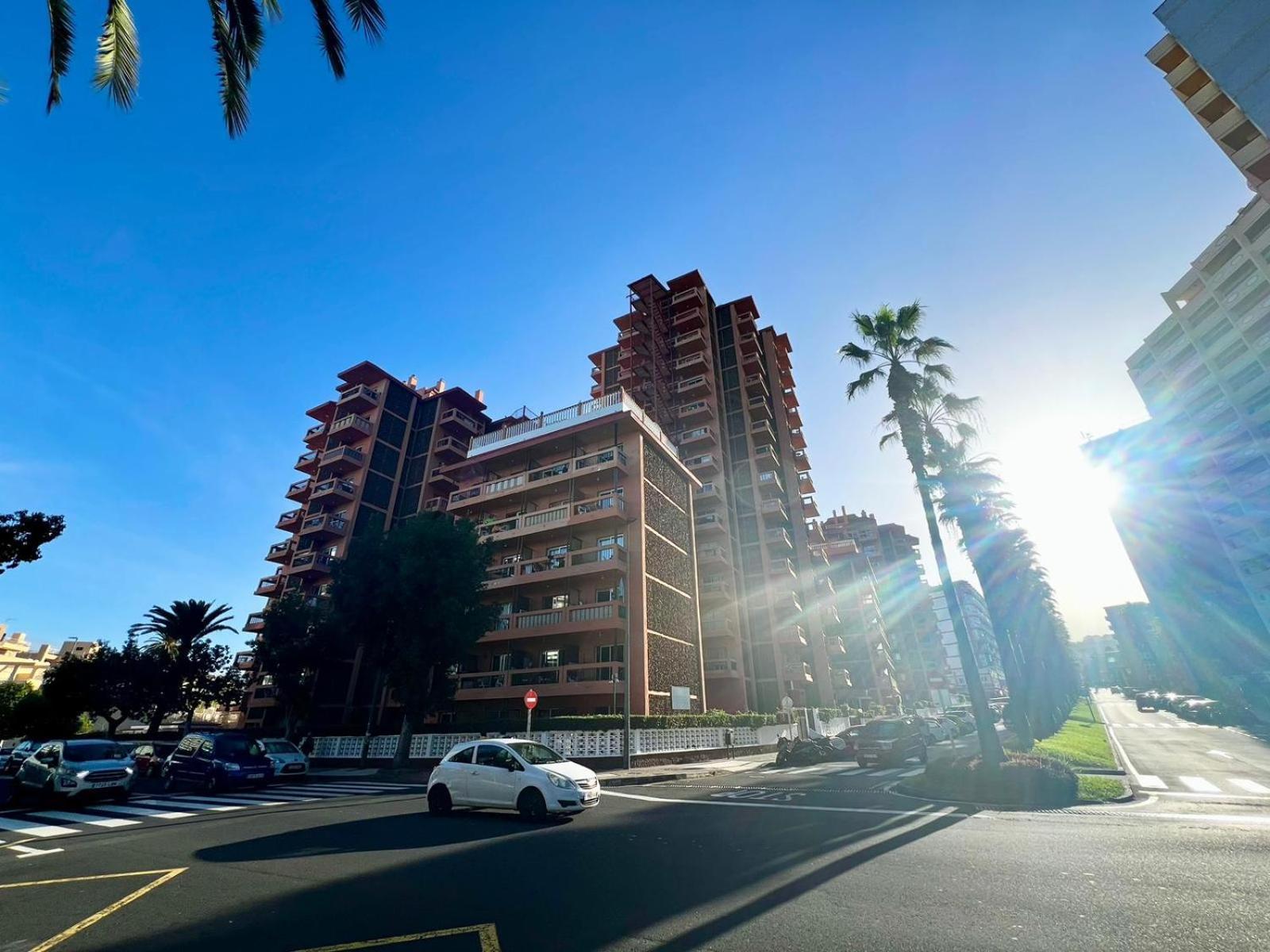 Ocean Breeze Oasis In Puerto De La Cruz Apartment Exterior photo