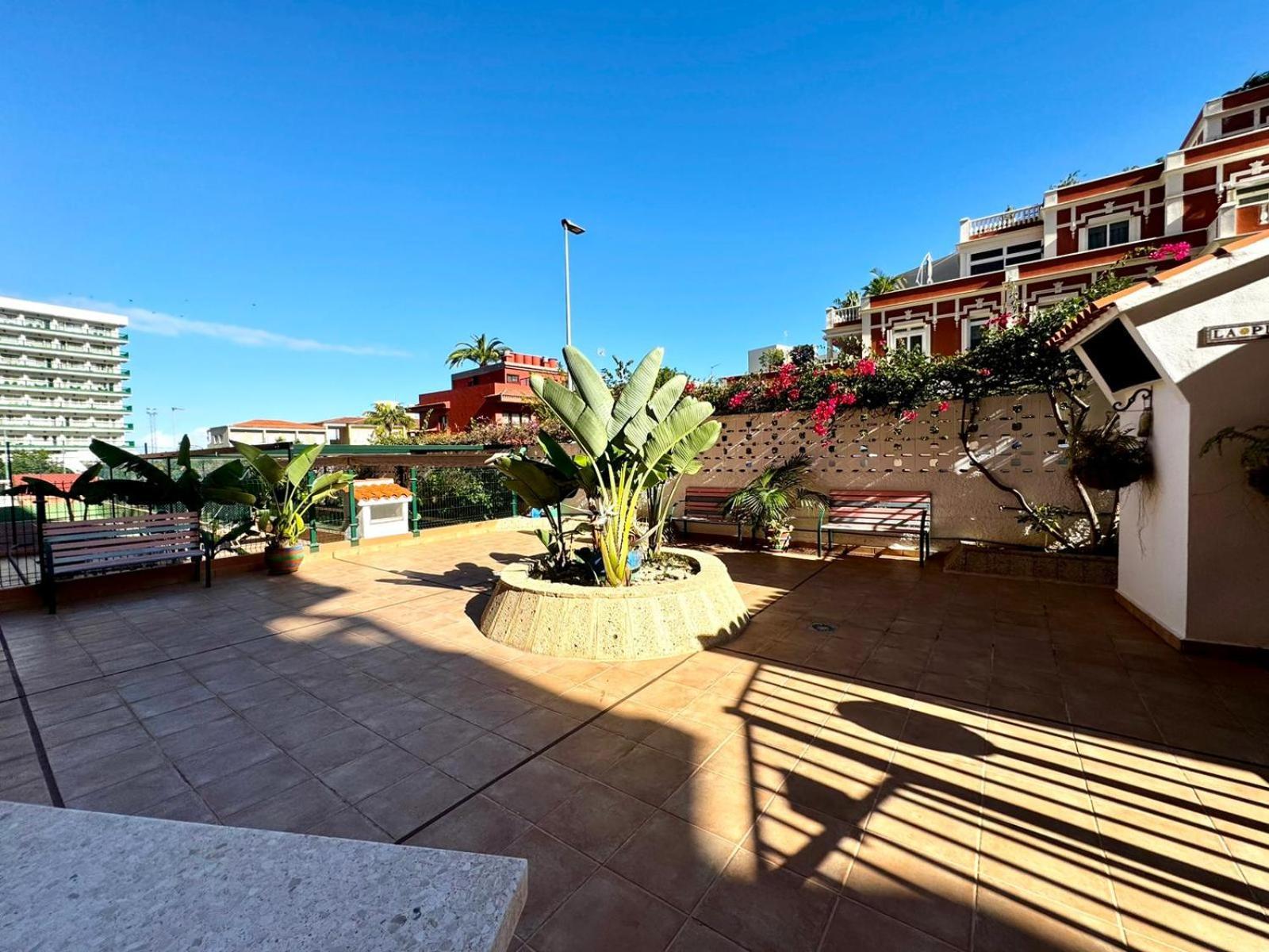 Ocean Breeze Oasis In Puerto De La Cruz Apartment Exterior photo